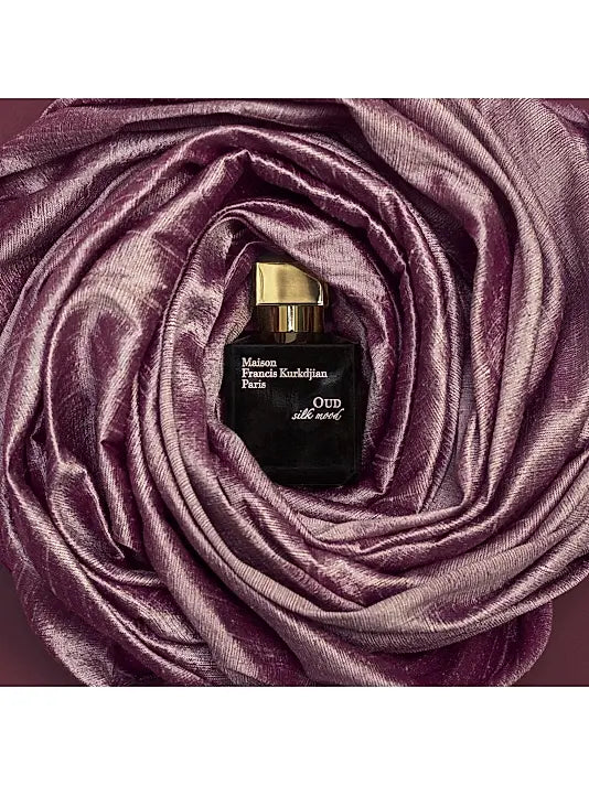 OUD Silk Mood — Maison Francis Kurkdjian, vue rapprochée du produit.