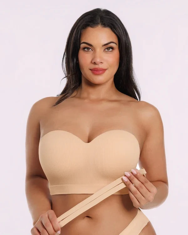 Soutien-gorge sans bretelles Defineline™, vue de trois-quarts.