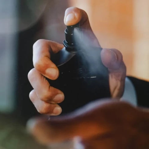 GREEN IRISH TWEED EAU DE PARFUM, visuel supplémentaire de la fiche produit.
