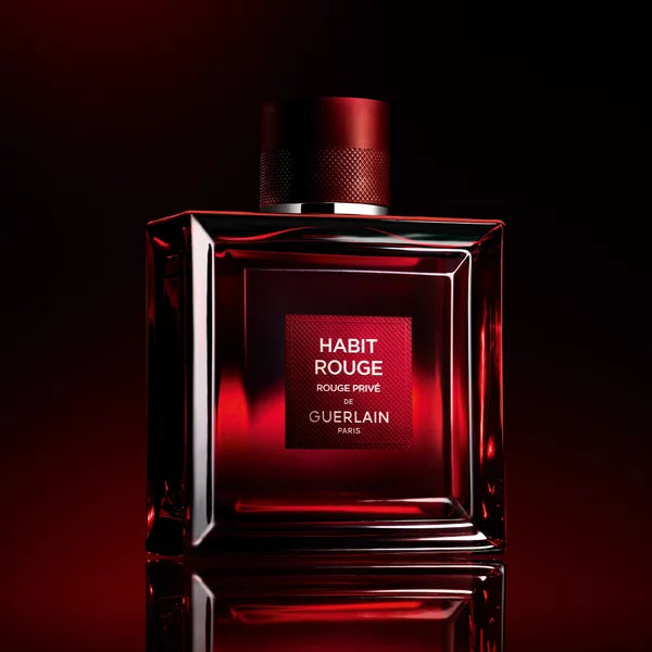 Flacon Habit Rouge Rouge Privé de Guerlain, vue de face sur fond neutre.